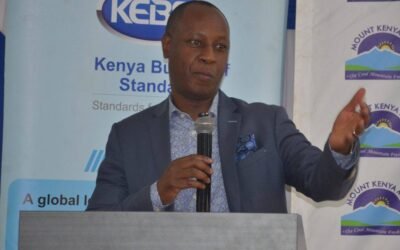Jonathan Mueke speaking during a farmers’ training forum at a hotel in Meru.