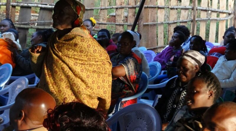 Community meeting in Murang'a County, Kenya, December 2018
